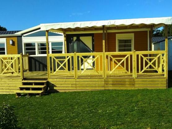 Mobilheim 2 Zimmer, 40m² mit überdachter und geschlossener Terrasse