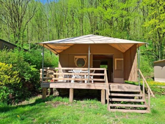LODGE