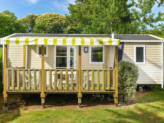 Mobilheim Morgane Premium 33m² (2 Zimmer) + überdachte Terrasse