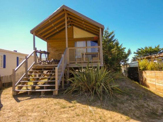 Ausgestattetes Zelt Lodge Carrelet *** (2 Zimmer)