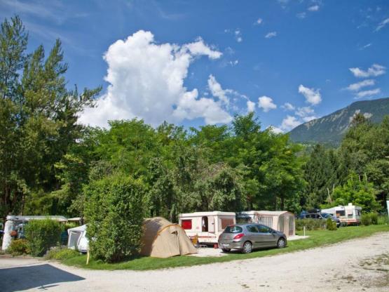 Pauschal Komfort (Stellplatz für Auto + Zelt / Wohnwagen oder Wohnmobil mit Strom 8A)