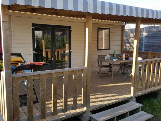 Mobilheim Univers Family 36 m² + 4 Zimmer + überdachte Terrasse 18m²