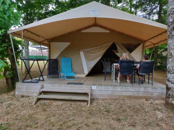 Lodge CANADA Standard 32m² (2 Zimmer)   überdachte Terrasse 12m² ohne sanitäre Anlagen