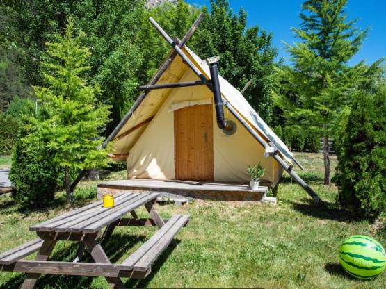 Zelt Premium 21m² - ohne Sanitäranlagen