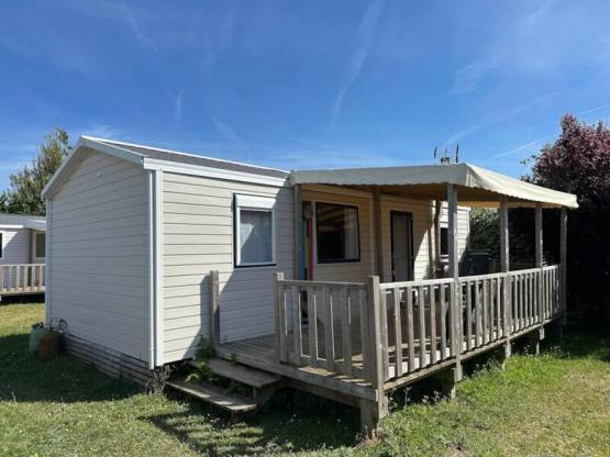 Mobilheim Confort VENUS 22m² - 2 Zimmer + Halbüberdachte Terrasse 9m²