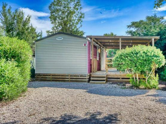 Mobilheim LUXE (Klimaanlage + tv + Spülmaschine)