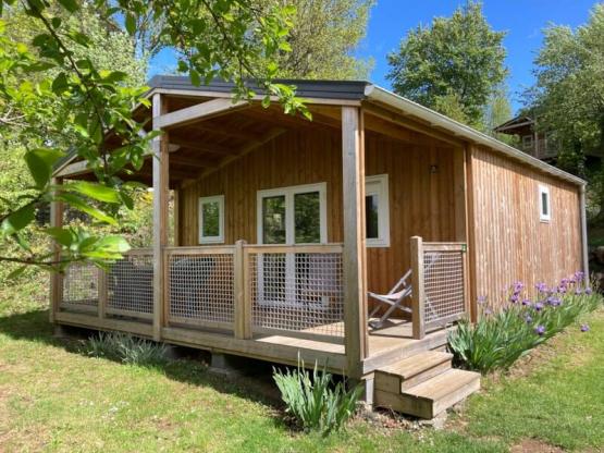 Chalet premium 35m²/ 3 Zimmer - Terrasse - BBQ - Spülmaschine - Wifi Kôstelos