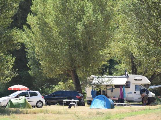Privilegierter Campingplatz mit Stromkante