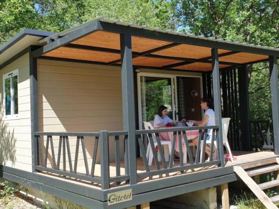 Hütte 2 Zimmer 25m² - überdachte Terrasse - Klimaanlage