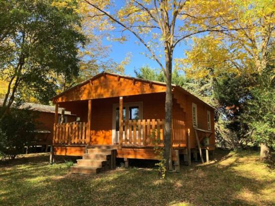 26 CONFORT Hütte auf Pfählen 35m² - 2 Schlafzimmer
