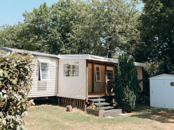 Mobilheim 2 Zimmer - überdachte Terrasse