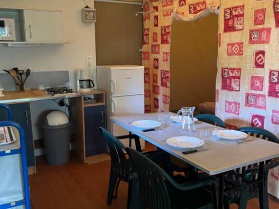 Zeltbungalow Standard 25m² 2 Zimmer  - ohne Sanitäranlagen