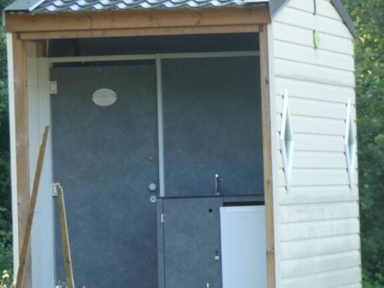 Prime location min 180m2 / Zelt - Wohnwagen-Camper