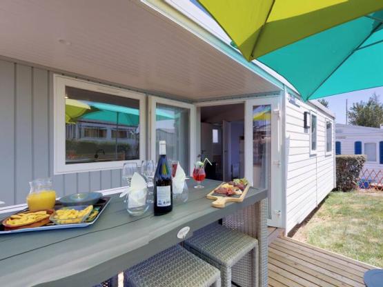 Mobilheim  Uberdachte Terrasse 2 Schlafzimmer
