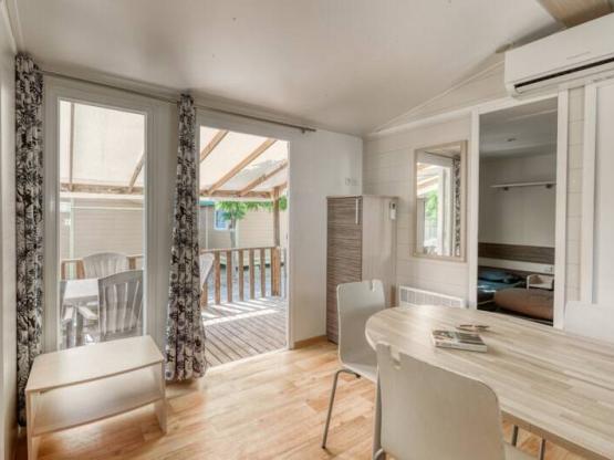 Mobilheim Le Baou 3 zimmer - überdachte Terrasse