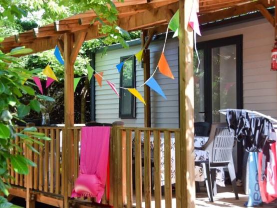 Mobilheim Premium klimatisiert TV 30m² - 2 Zimmer