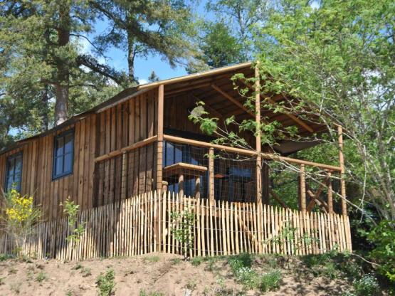 Kleines Hütte Confort 20m²  (1 Zimmer) + überdachte Terrasse