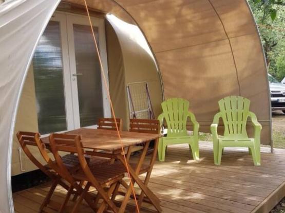 ECOLO COCOSWEET 2 Zimmer +Kichenette-Terrasse-air-conditionned- ohne Sanitäranlagen