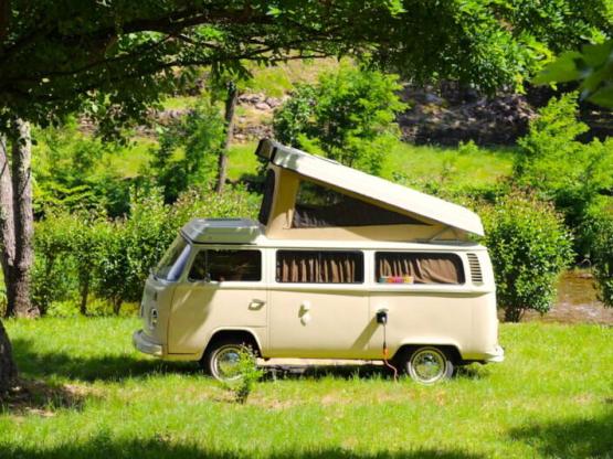 Stellplatz (Zelt, Wohnwagen, Wohnmobil / 1 Auto)