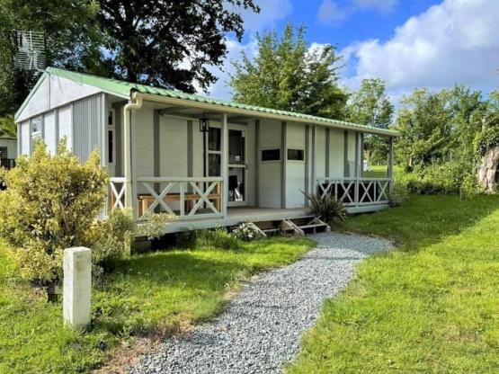 Hütte Confort 3 Schlafzimmer 35m² - Halbüberdachte Terrasse 17m² + TV