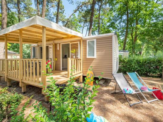 Mobilheim Confort TV 2sz | CONFORT - 26m² - überdachte Terrasse - TV - Plancha