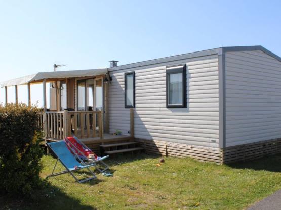 Mobilheim Premium HORIZON 40m² - 2 Zimmer + Halbüberdachte Terrasse 15m² - Meersicht