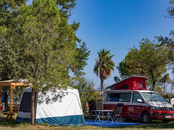 Privilegierter Stellplatz 100m2 Berg