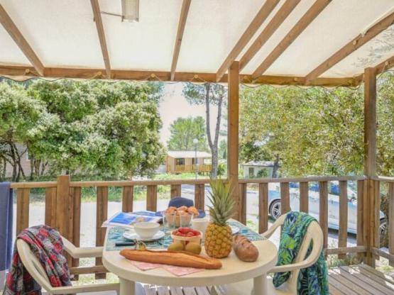 Stacaravan Standaard - 23m² (1 slaapkamer - airconditioning - TV)