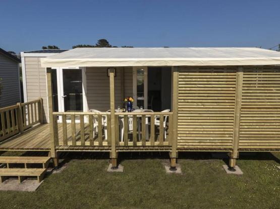 Mobilheim Premium Prestige 30m² - 2 Zimmer - überdachte Terrasse - SPA - Spülmachine - WiFi