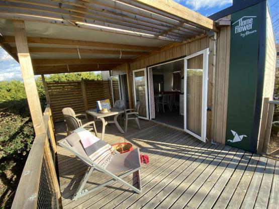 Homeflower Premium 29m² (4p-2kamers), Airco, TV, vaatwasser, bed 160, plancha, Nespresso, terras XXL