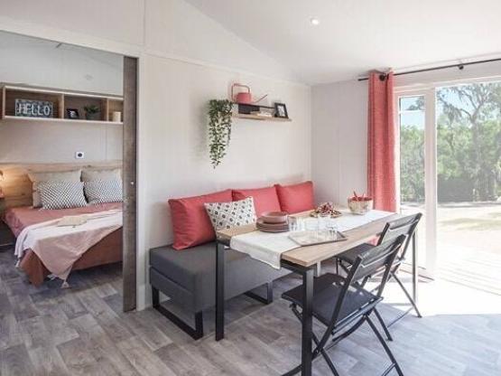 Mobilheim barrierefrei - 2 Schlafzimmer - Terrasse mit Plane abgedeckt - Klimaanlage