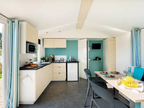 Mobilheim PREMIUM+ 4pers 2 Schlafzimmer, 2 Badezimmer-  Klimaanlage, Bettwäsche