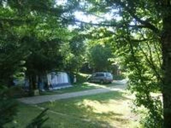 Stellplatz SAISON (Wohnwagen, Wohnmobil / 1 Auto)