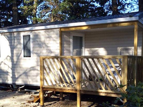 Loggia Confort 22m² - 2 zimmer + Klimaanlage + TV - Halbüberdachte Terrasse 6m²