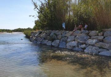 Flower Camping Les Rives de l'Aygues