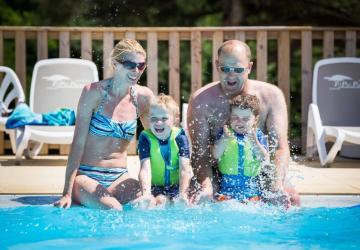 YELLOH! VILLAGE - LE PIN PARASOL*****