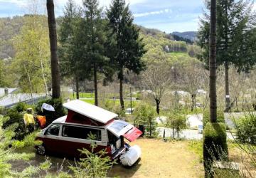 Flower Camping Le Belvédère - Auvergne - Cantal