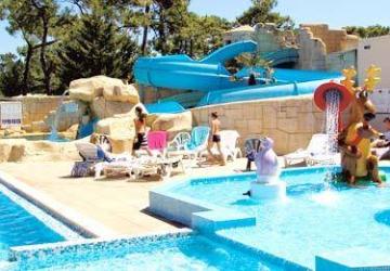 Camping LE CLOS DES PINS