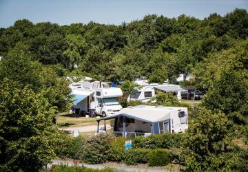 YELLOH! VILLAGE - LE PIN PARASOL*****