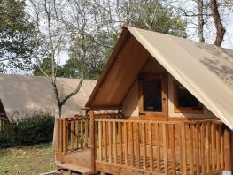 Lodge Amazone 20m² with 2 bedrooms and wooden terrace
